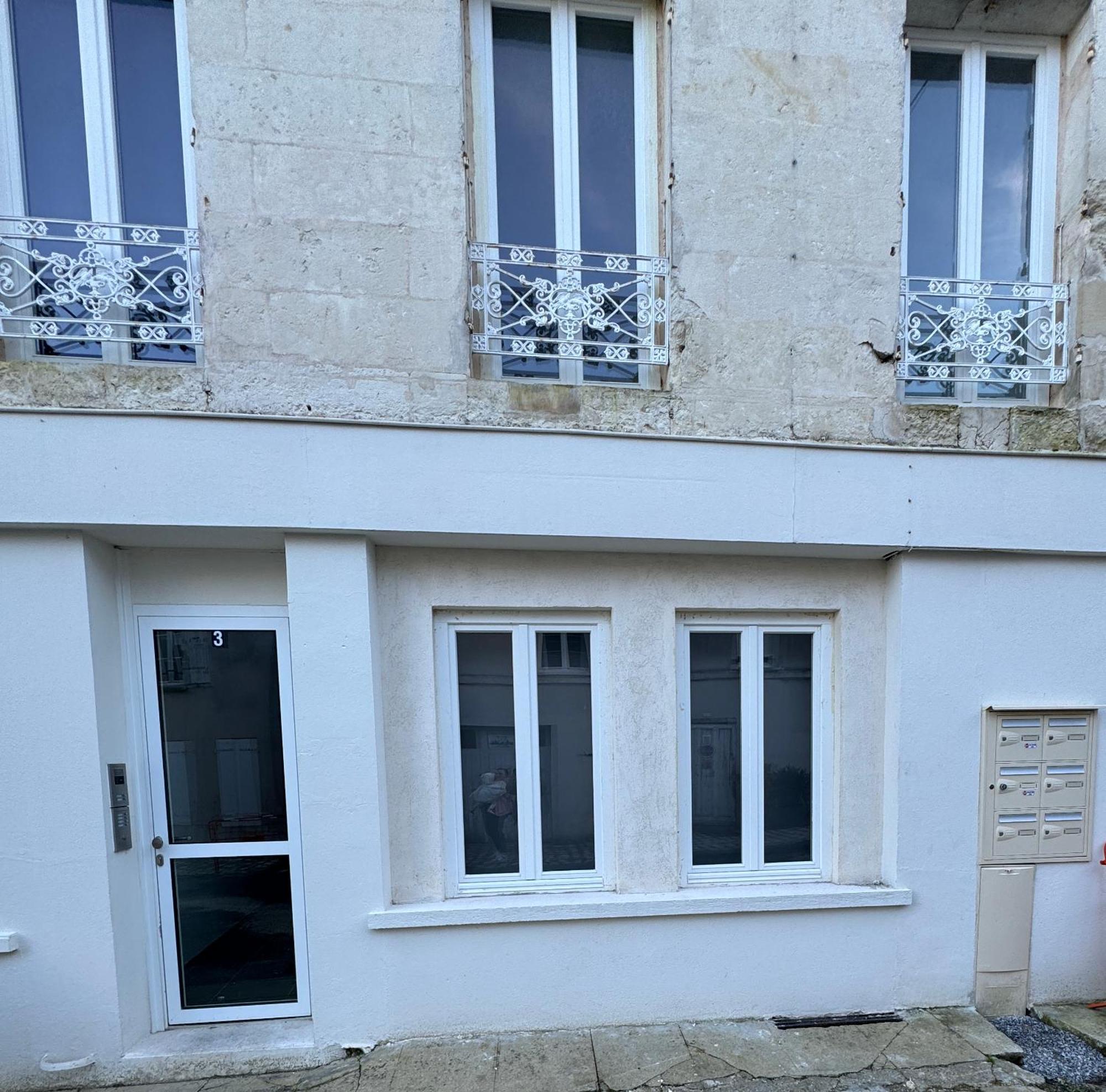 Ave Cesar - Confort Moderne & Charme Gallo-romain - Coeur De - Tv 4k - Fibre
